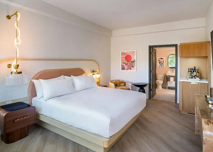 The Luce, St. Pete Beach, A Tribute Portfolio Hotel